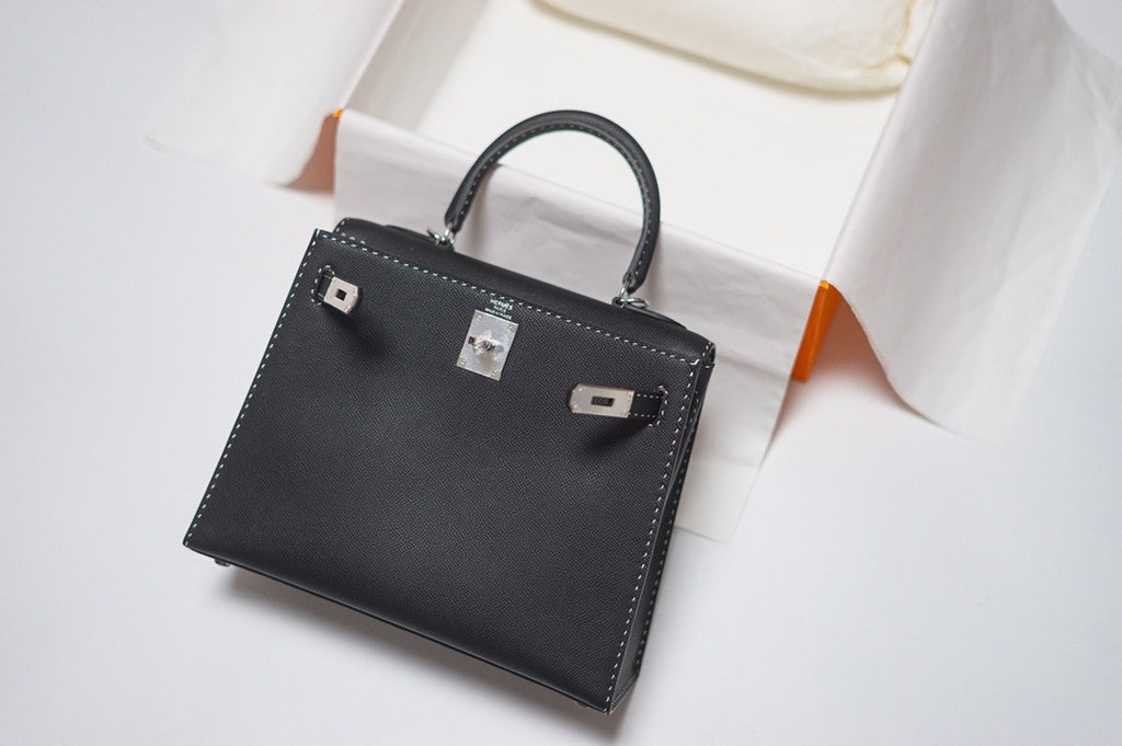 HERMES LIMITED EDITION KELLY 28 MISS YOU SELLIER UN POINT SUR DEUX NOIR BLACK MONSIEUR PALLADIUM HARDWARE