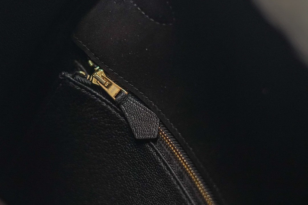 [Exclusive] Hermès Kelly 35 Limited Edition Black Teddy Shearling Bag