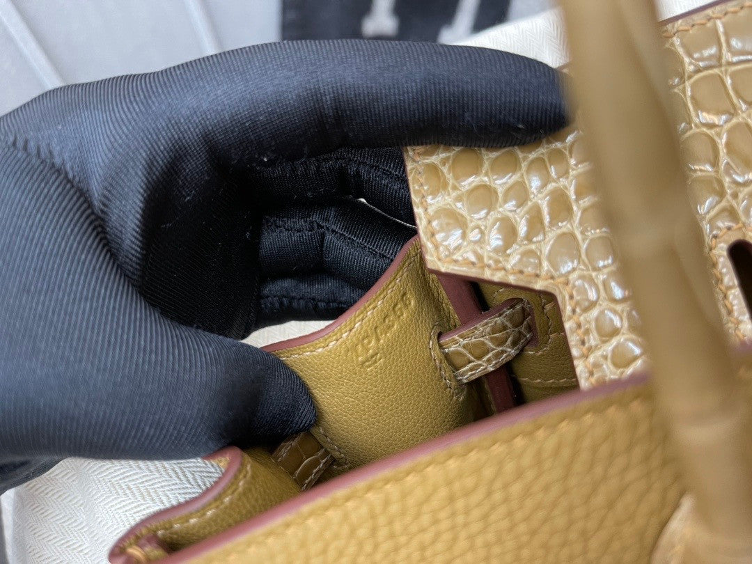 Hermès  U8 Bronze Alligator/Togo Birkin Touch 25cm Gold Hardware