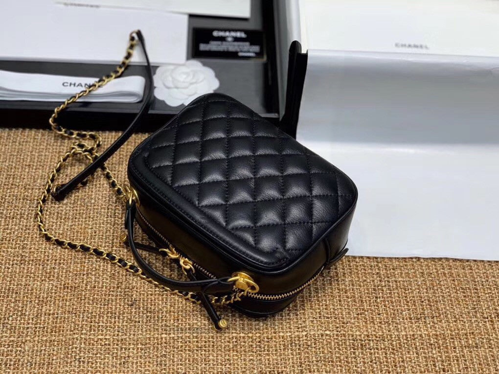 Chanel Vanity Case Black A57950