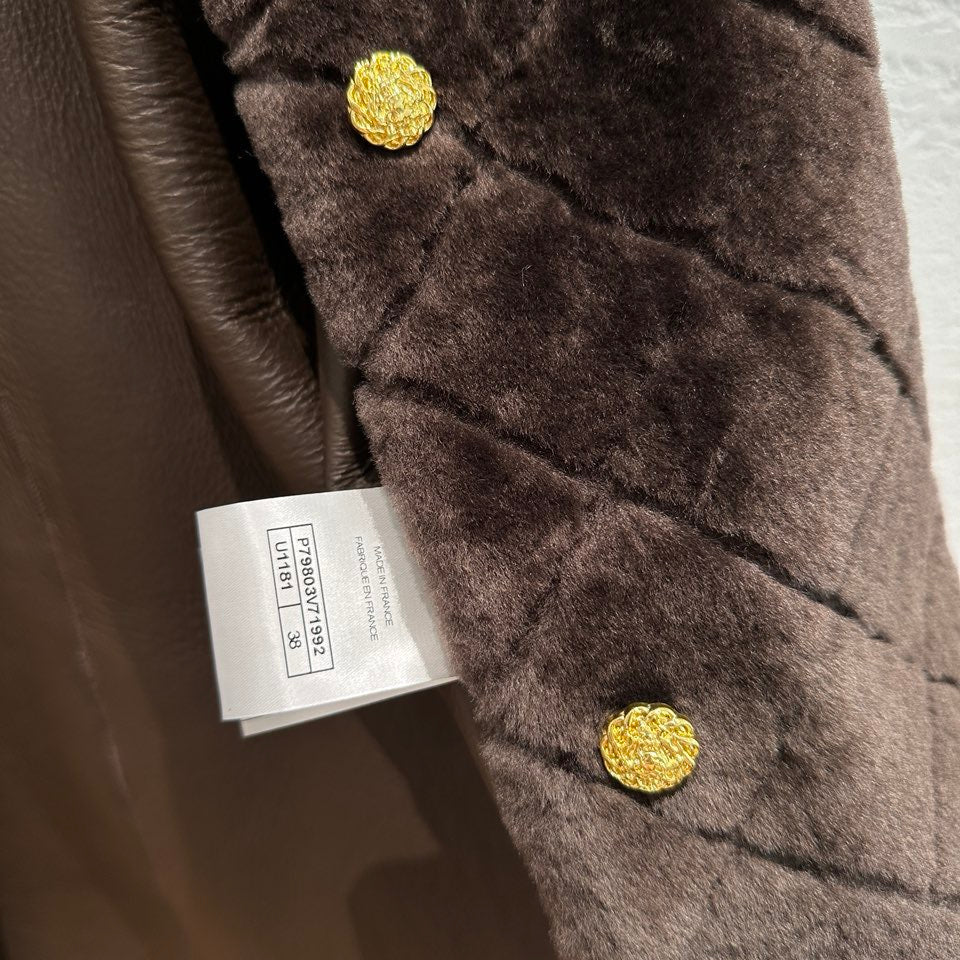 Chanel Shearling Coat with Diamond Quilting, Leather Belt and CC Logo — Fall/Winter 2026-2027 Chanel