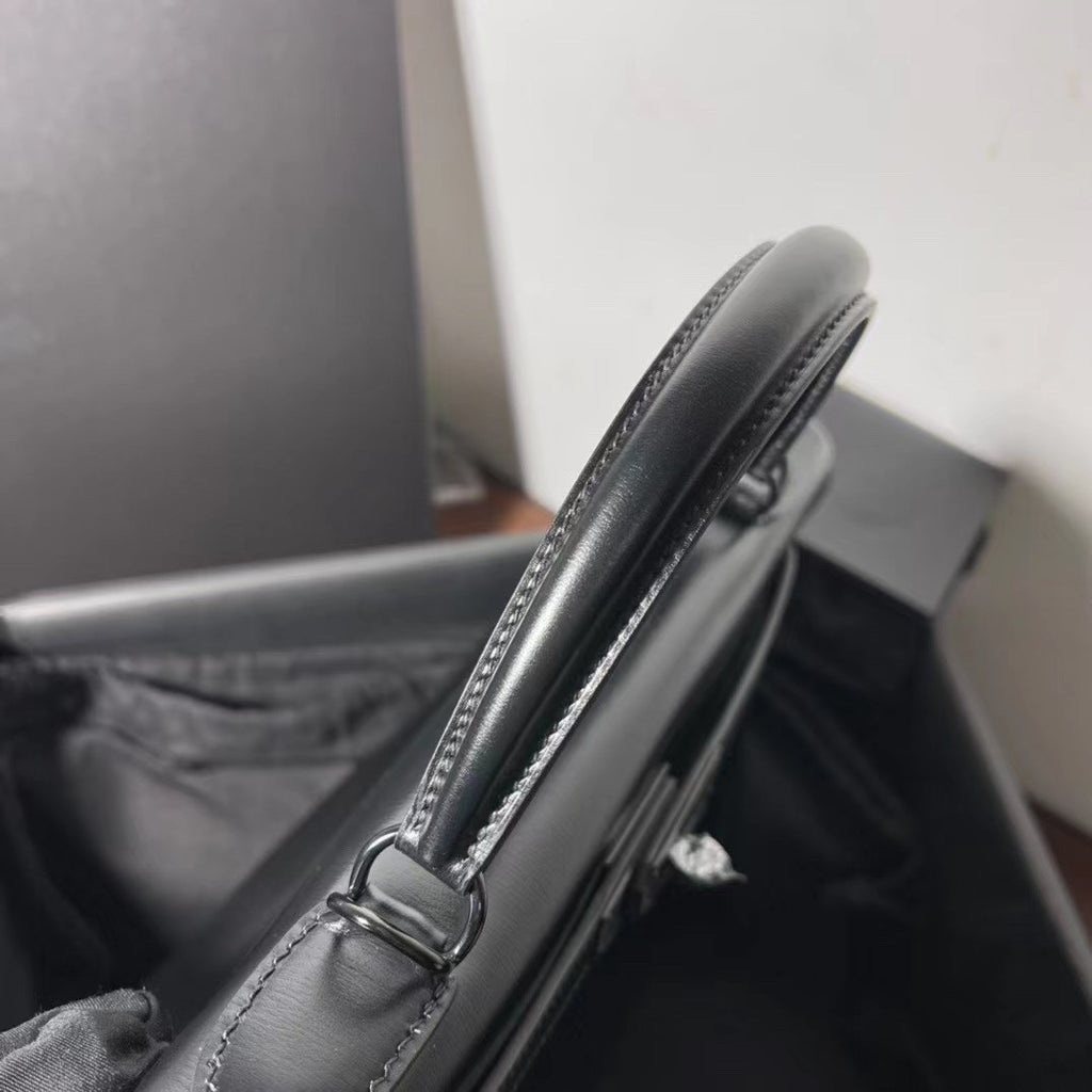 Hermès SO Black Box Retourne Kelly 32cm Black Hardware