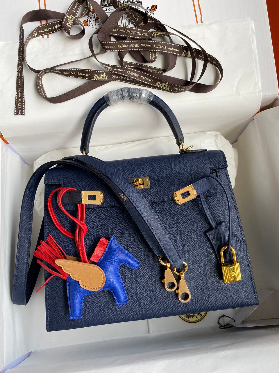 HERMES KELLY 28 SELLIER DEEP BLUE EPSOM GOLD HARDWARE