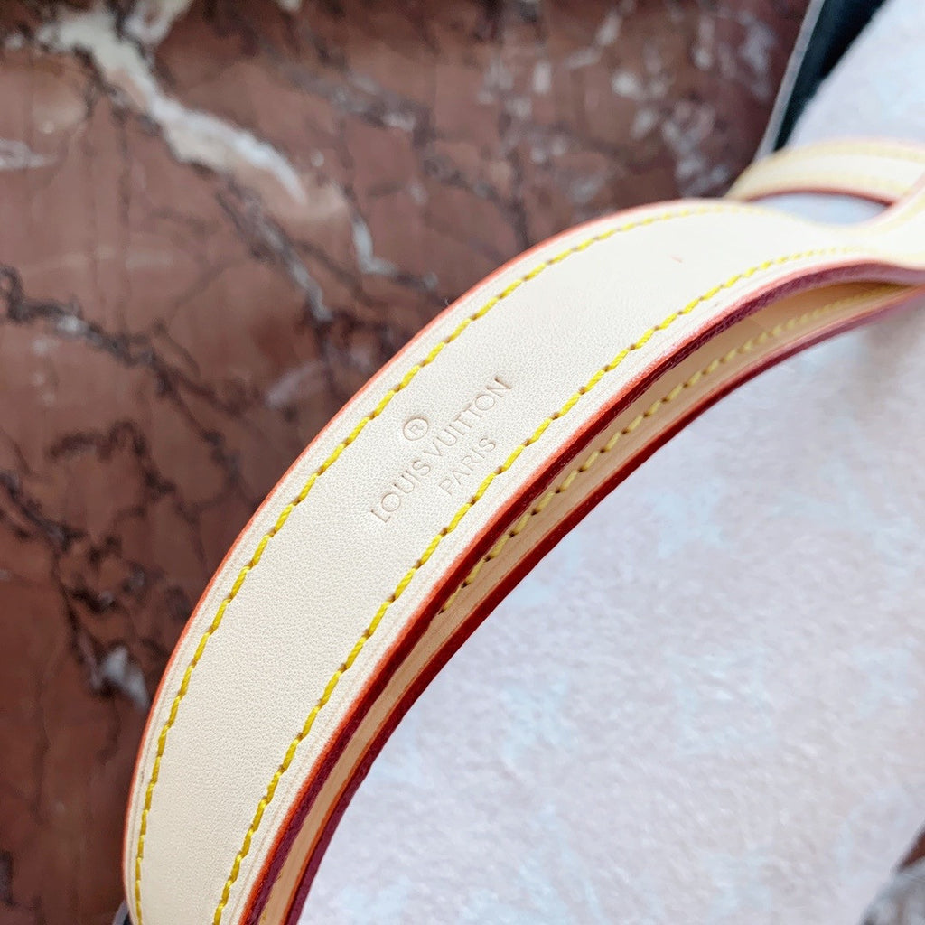 Louis Vuitton GI0501  YOGA MAT