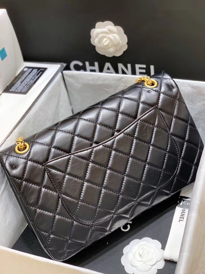 Chanel maxi 2.55 handbag