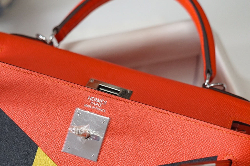 Hermes Limited Edition Kelly 28cm Lettre M Epsom PHW