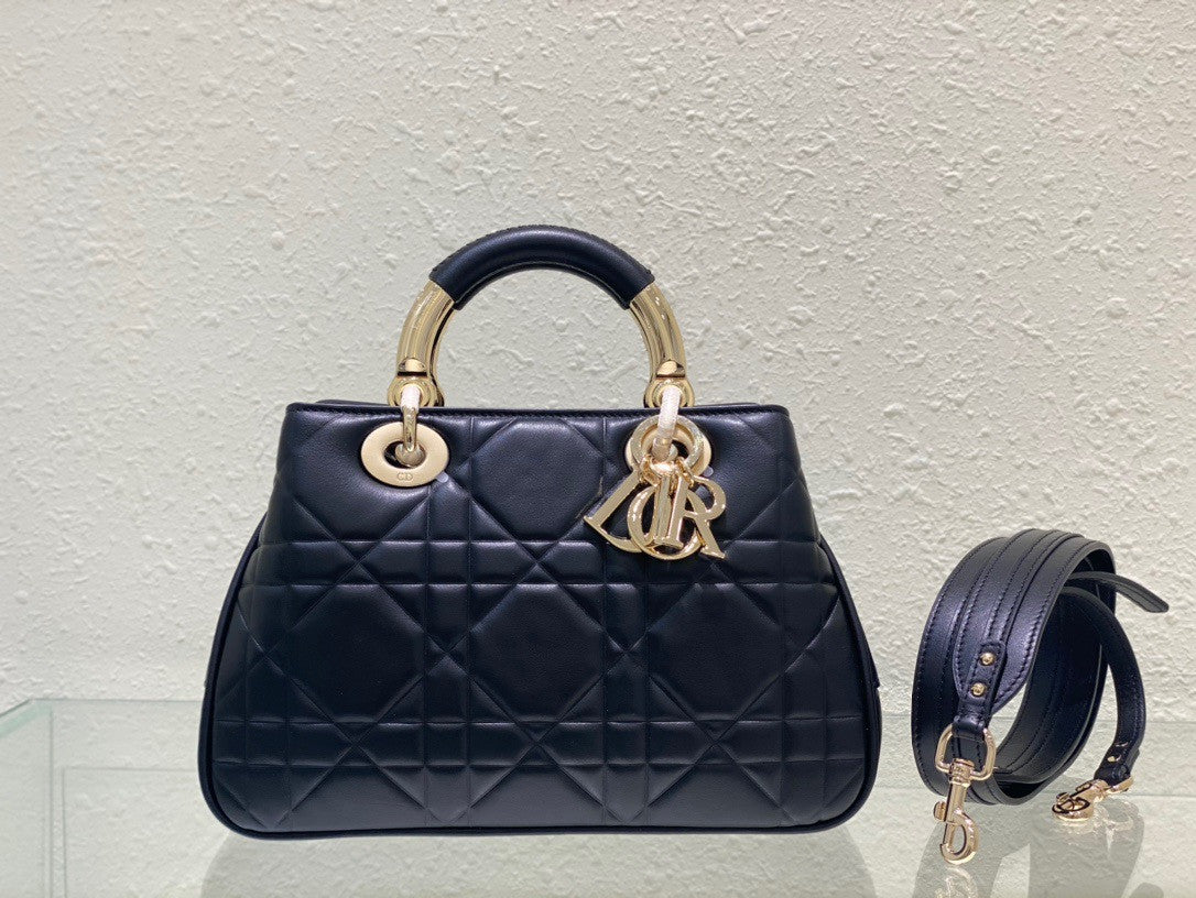 [Priority Release] Christian Dior The lady Dior 95.22 Bag Medium Black