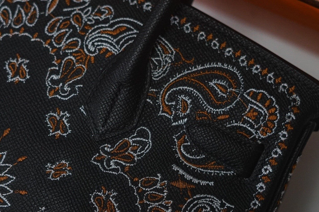 Hermes x Jay Ahr Special Edition custom-embroidering Black Birkin Bag 30cm Epsom Leather Gold Hardware [Carry by Kylie Jenner, Cardi B]