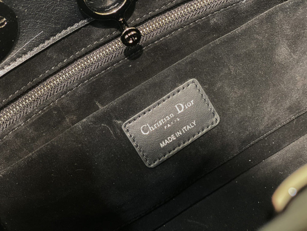 [Priority Release] Christian Dior The lady Dior 95.22 Bag Large Black
