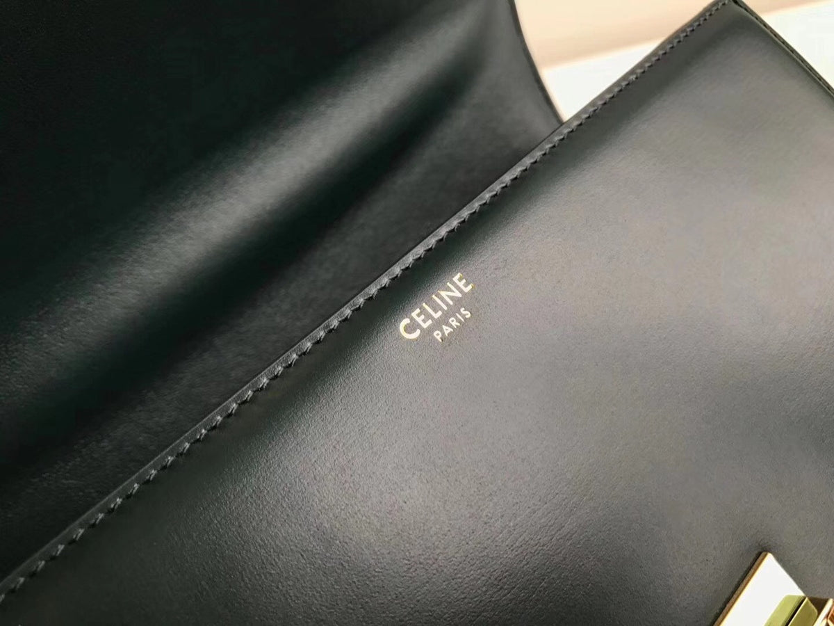 Celine MEDIUM TRIOMPHE BAG IN SHINY CALFSKIN GREEN