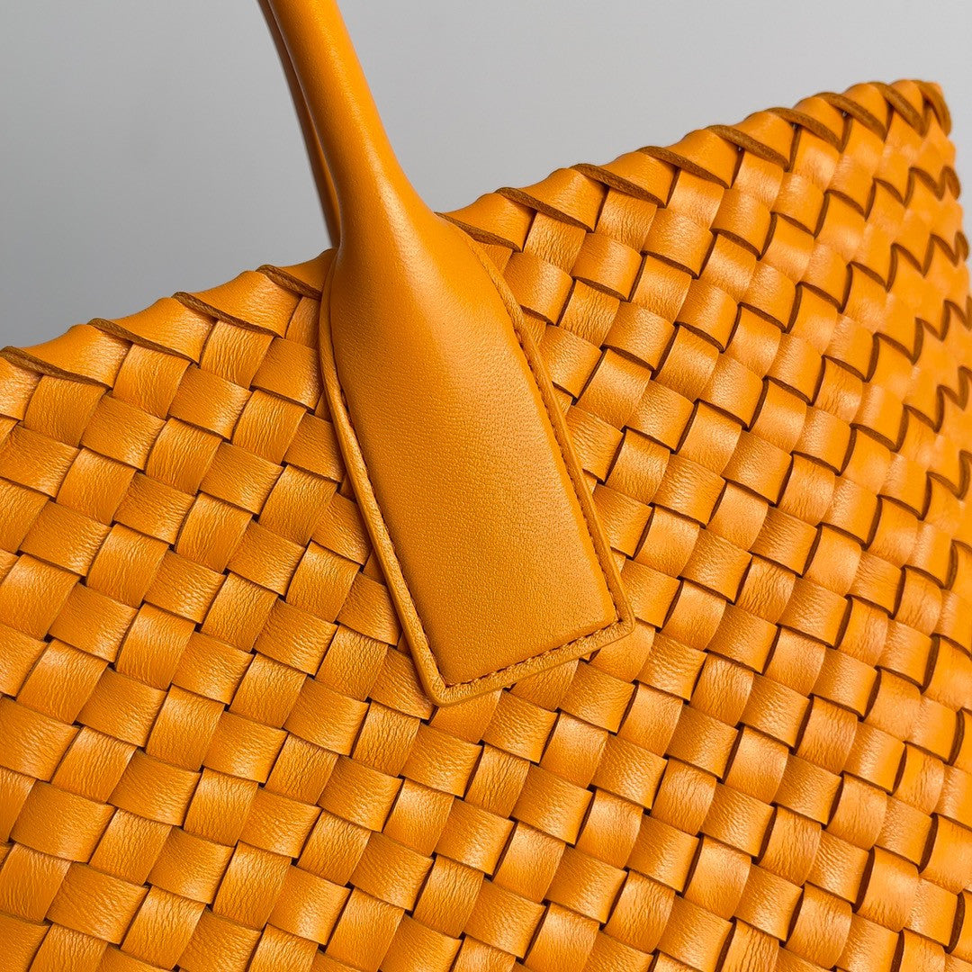 Bottega Veneta Small Cabat Orange