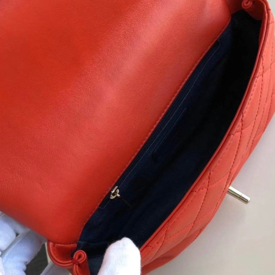 Chanel 19 Flap Bag AS1354 Red