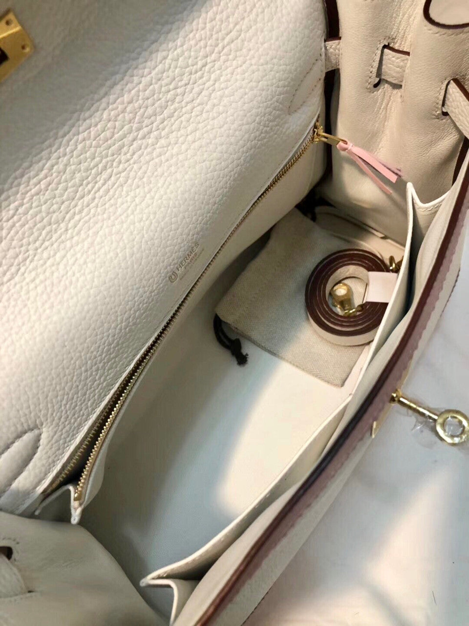 Hermes Special Order Horseshoe White/ Rose Sakura  Ghillie Kelly 32cm Togo/Swift Gold Hardware