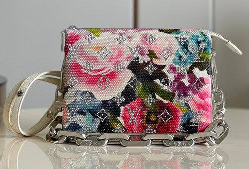 Louis Vuitton M21157 COUSSIN BB