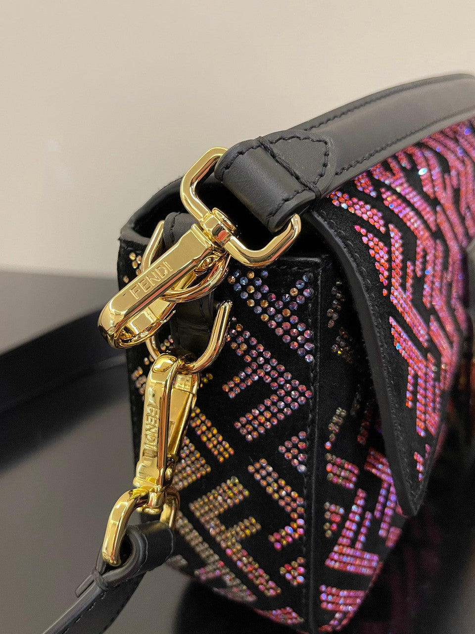 FENDACE BAGUETTE SHOULDER BAG