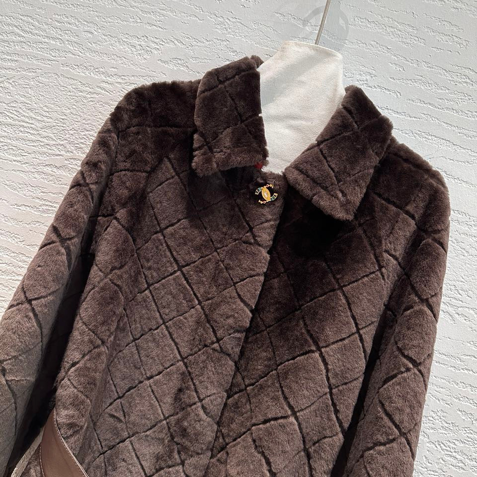 Chanel Shearling Coat with Diamond Quilting, Leather Belt and CC Logo — Fall/Winter 2026-2027 Chanel