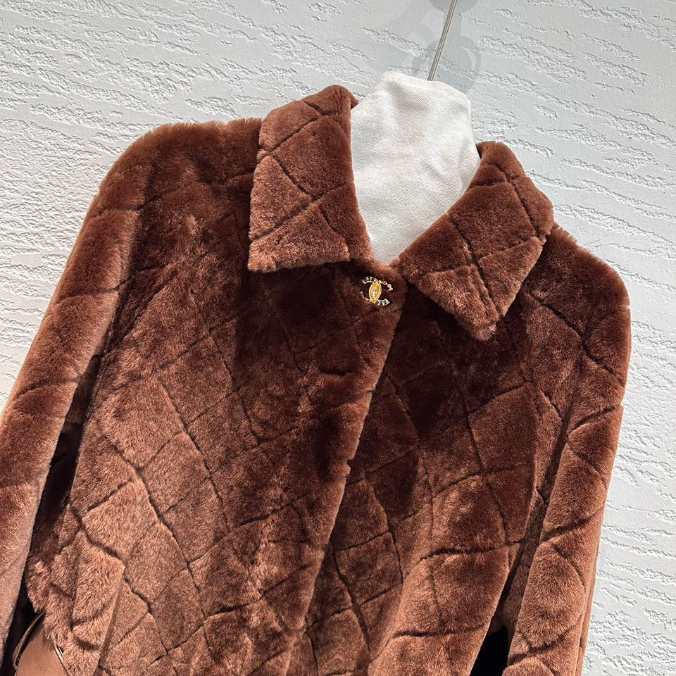 Chanel Shearling Coat with Diamond Quilting, Leather Belt and CC Logo — Fall/Winter 2026-2027 Chanel