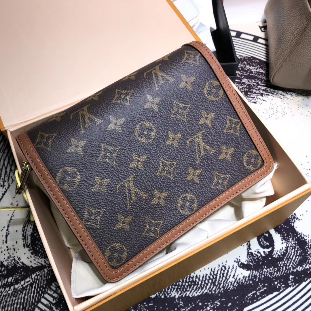 Louis Vuitton M44580 MINI DAUPHINE