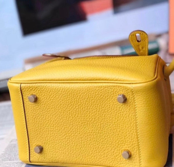 Hermes Mini Lindy 20cm Bag Soleil  Epsom Leather Gold  Hardware