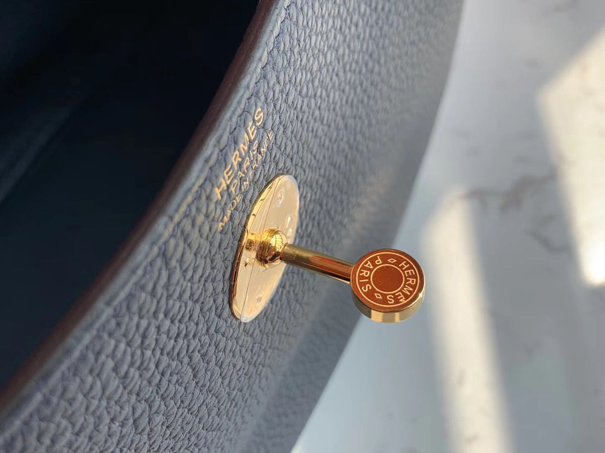 Hermes 2Z Bleu Nuit Lindy 26 Veau Taurillon Clemence Gold Hardware