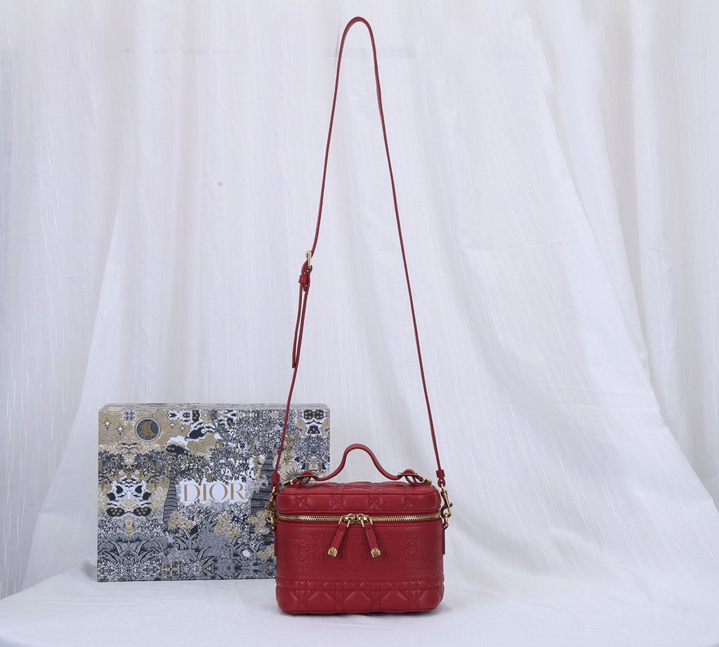 Christian Dior SMALL DIORTRAVEL VANITY CASE RED