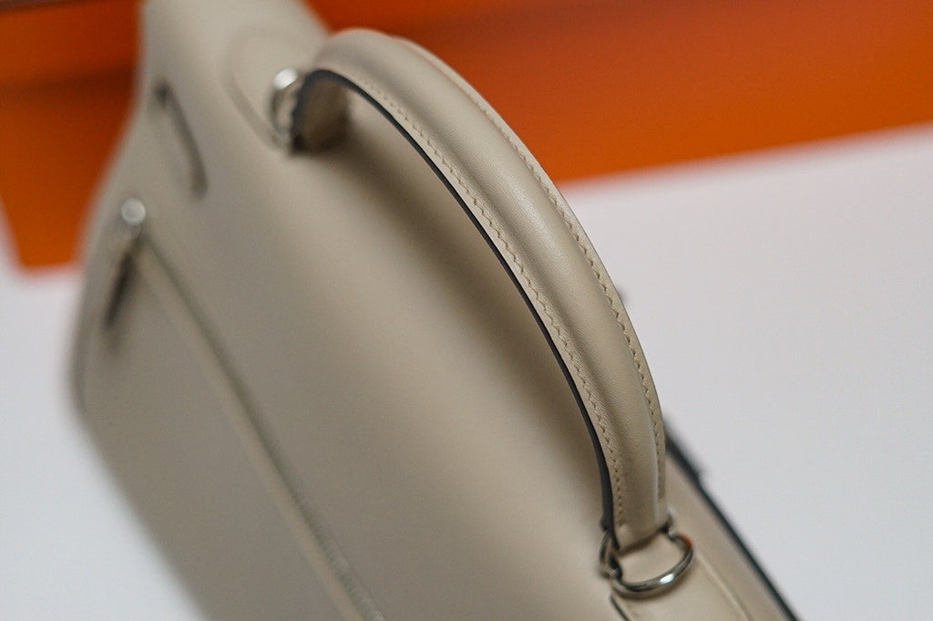 Hermes Kelly Lakis 35 Bag Beige