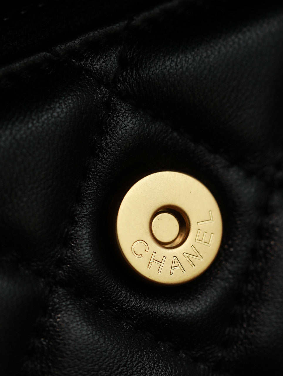 Chanel FW2022 WALLET ON CHAIN