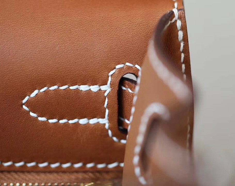 Hermès Barenia Gold  Kelly 25 Gold Hardware