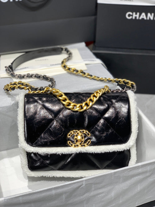 CHANEL Shearling 19 HANDBAG BLACK
