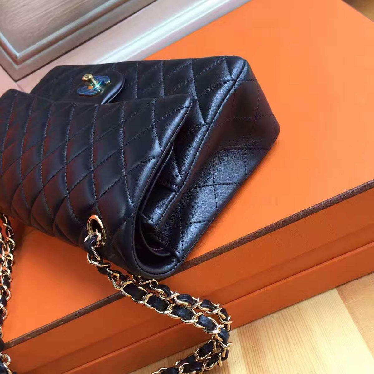 Chanel LARGE CLASSIC HANDBAG Lambskin