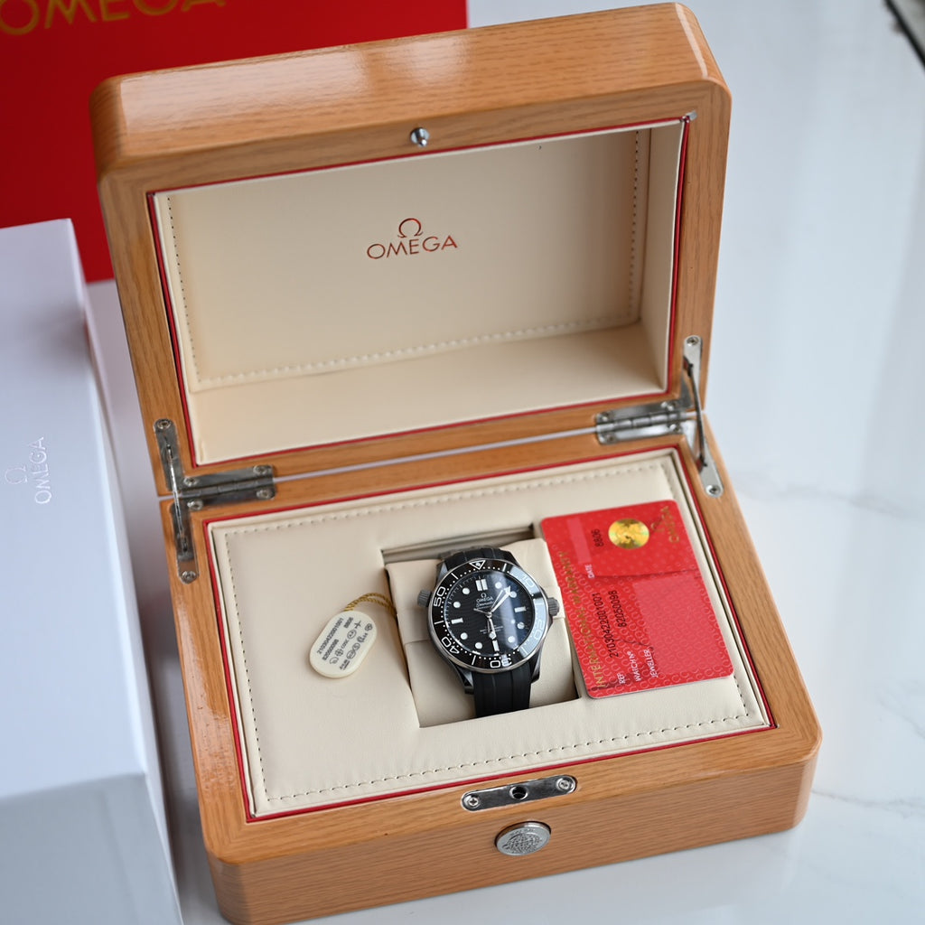 Omega Seamaster 300M Black Ceramic Titanium Watch 43.5mm Full Set