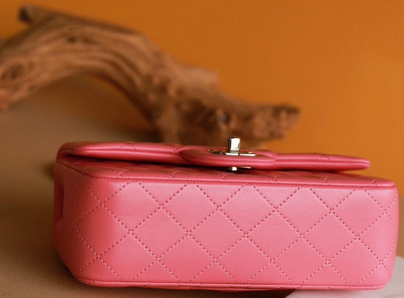 Chanel Fall-Winter 2022/23 Pre-Collection Pink MINI FLAP BAG WITH TOP HANDLE