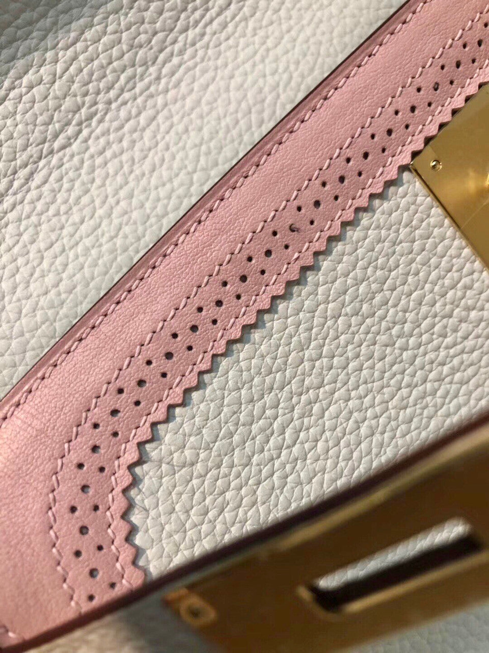 Hermes Special Order Horseshoe White/ Rose Sakura  Ghillie Kelly 32cm Togo/Swift Gold Hardware