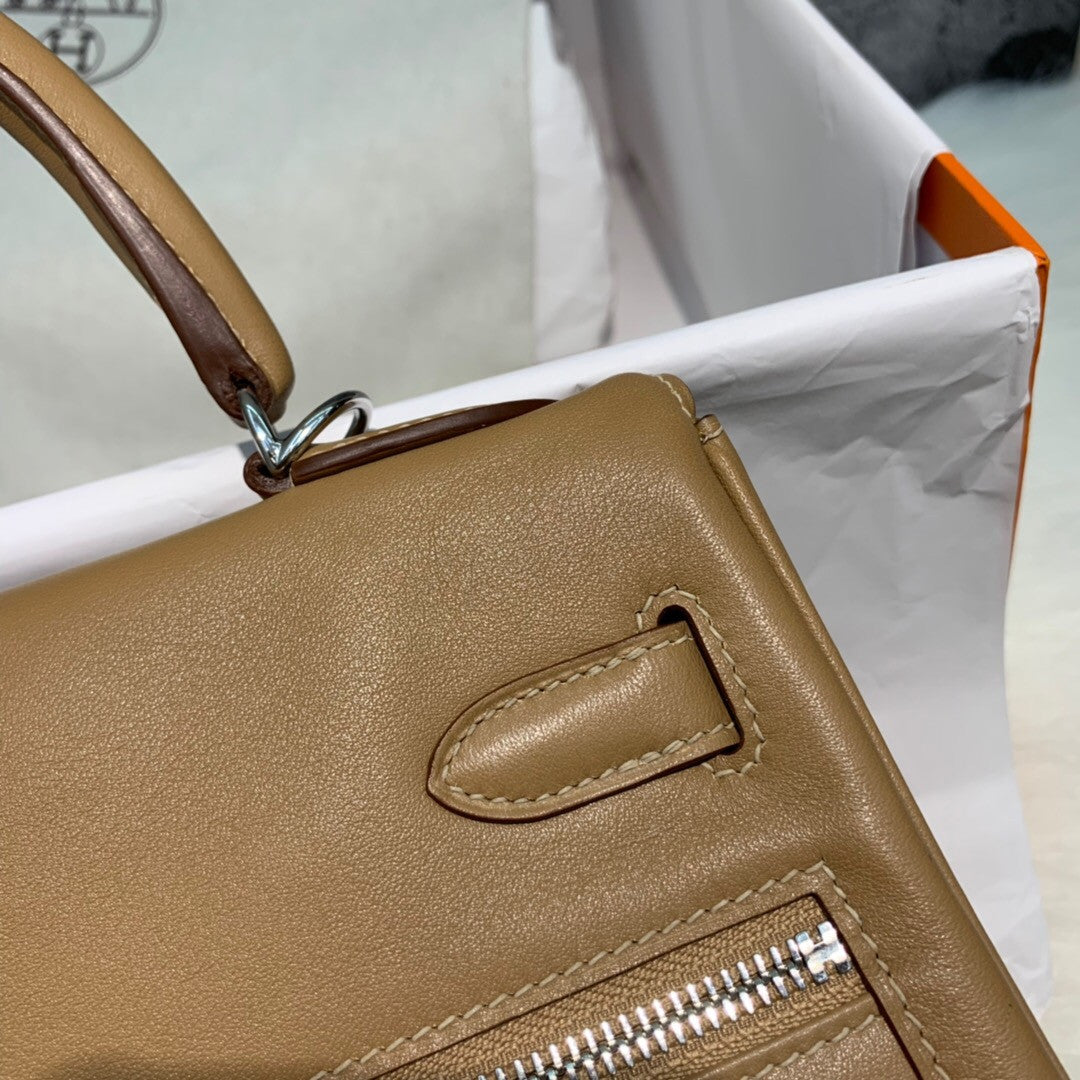 Hermes Special Order Kelly Lakis 32 Abricot with Palladium Hardware