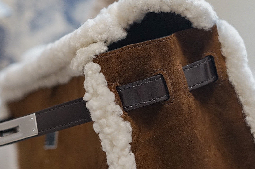 [Exclusive] Hermès Kelly 35 Limited Edition Teddy Shearling Bag