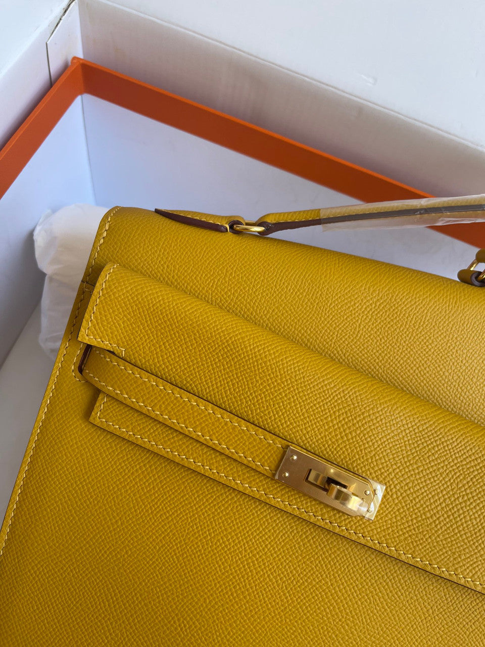 Hermes Kelly Sellier 20 en Desordre Amber