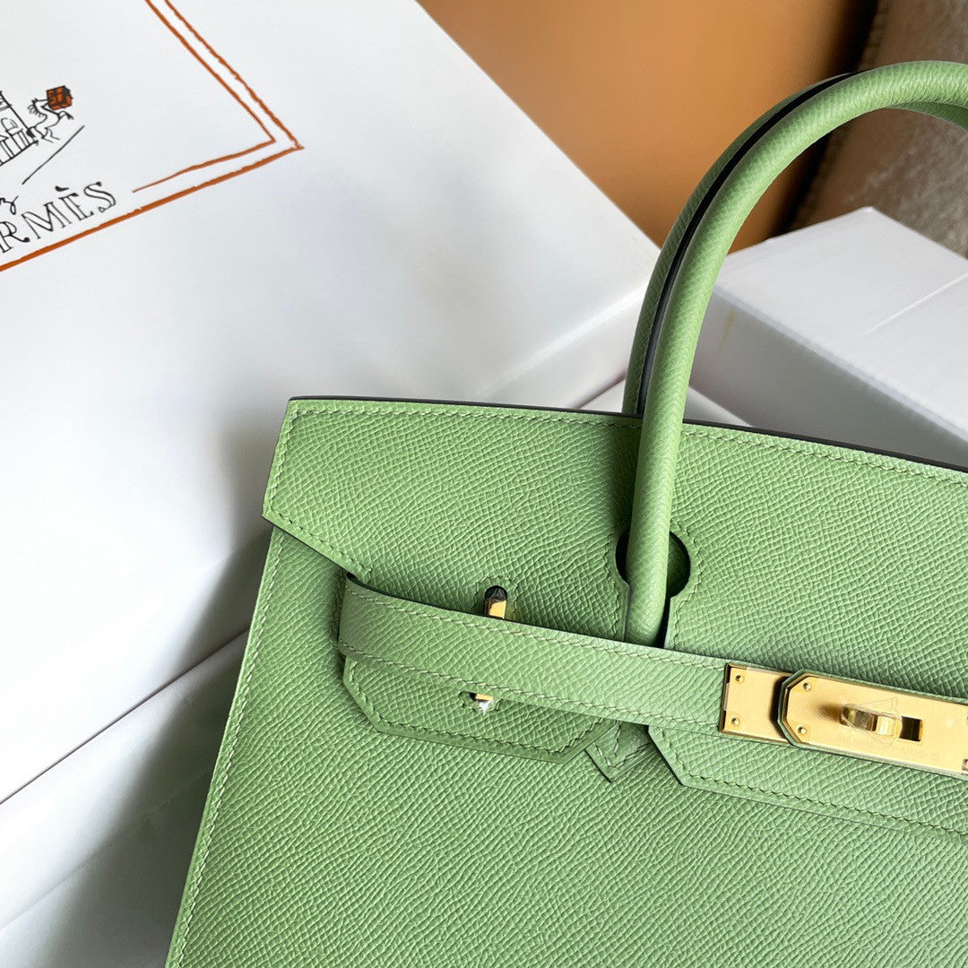 Hermès Vert Criquet Birkin 30 cm Epsom Leather Gold Hardware