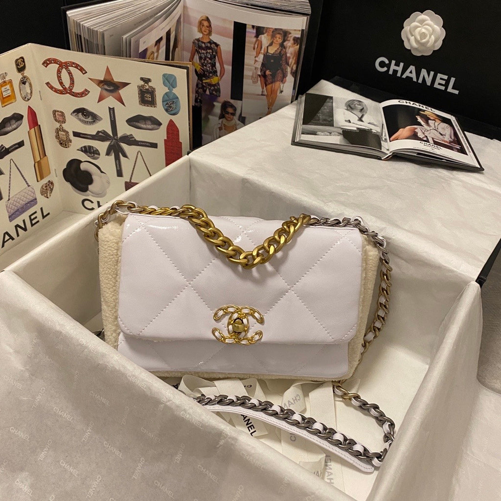 CHANEL 19 HANDBAG White Shearling Lambskin