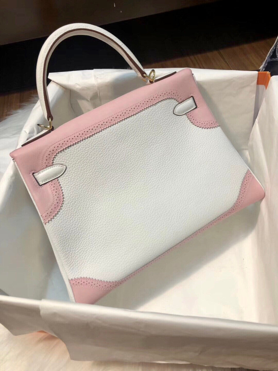 Hermes Special Order Horseshoe White/ Rose Sakura  Ghillie Kelly 32cm Togo/Swift Gold Hardware