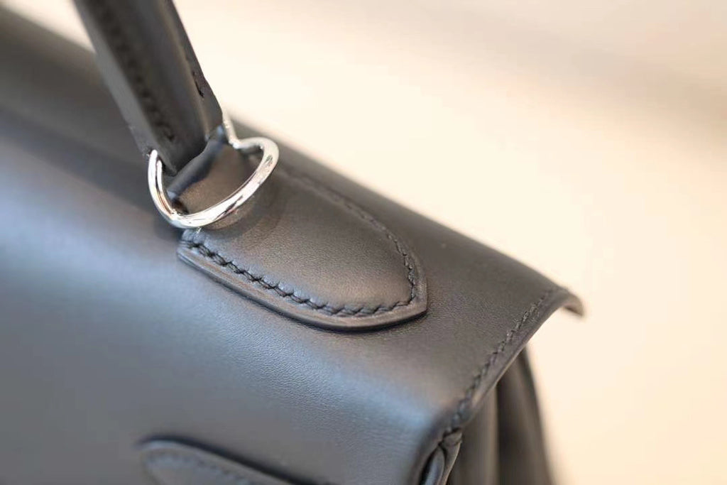 Hermes  LIMITED EDITION VERT ANGLAIS SWIFT LEATHER & TOILE RIGA LAKIS KELLY 32 WITH PALLADIUM HARDWARE