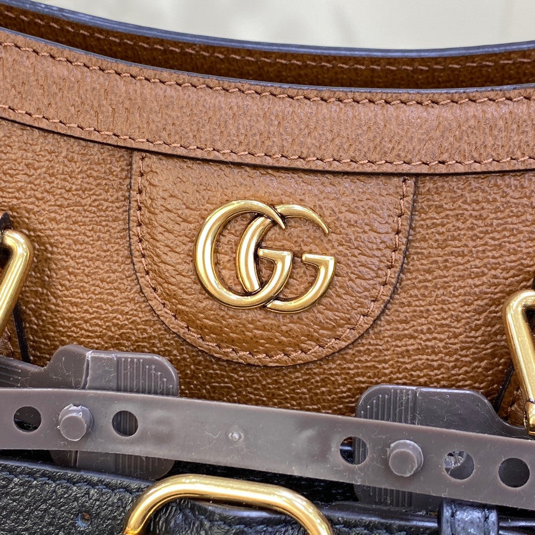 Gucci Diana Mini tote bag Brown