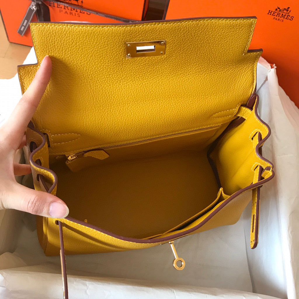 Hermes  JAUME AMBRE  Kelly 28 cm Gold Hardware