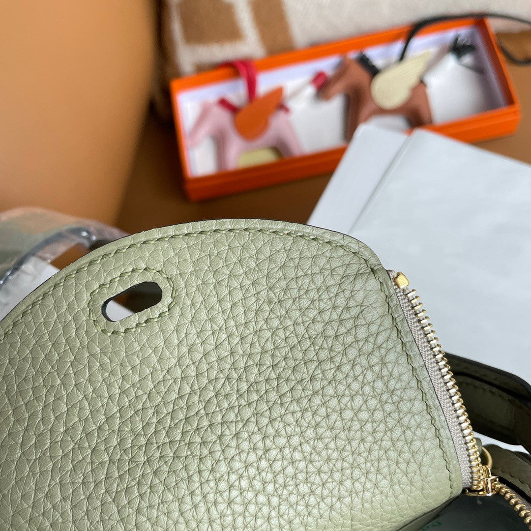 Hermes Mini Lindy 20cm Bag Q1 SAUGE Togo Leather Gold Hardware