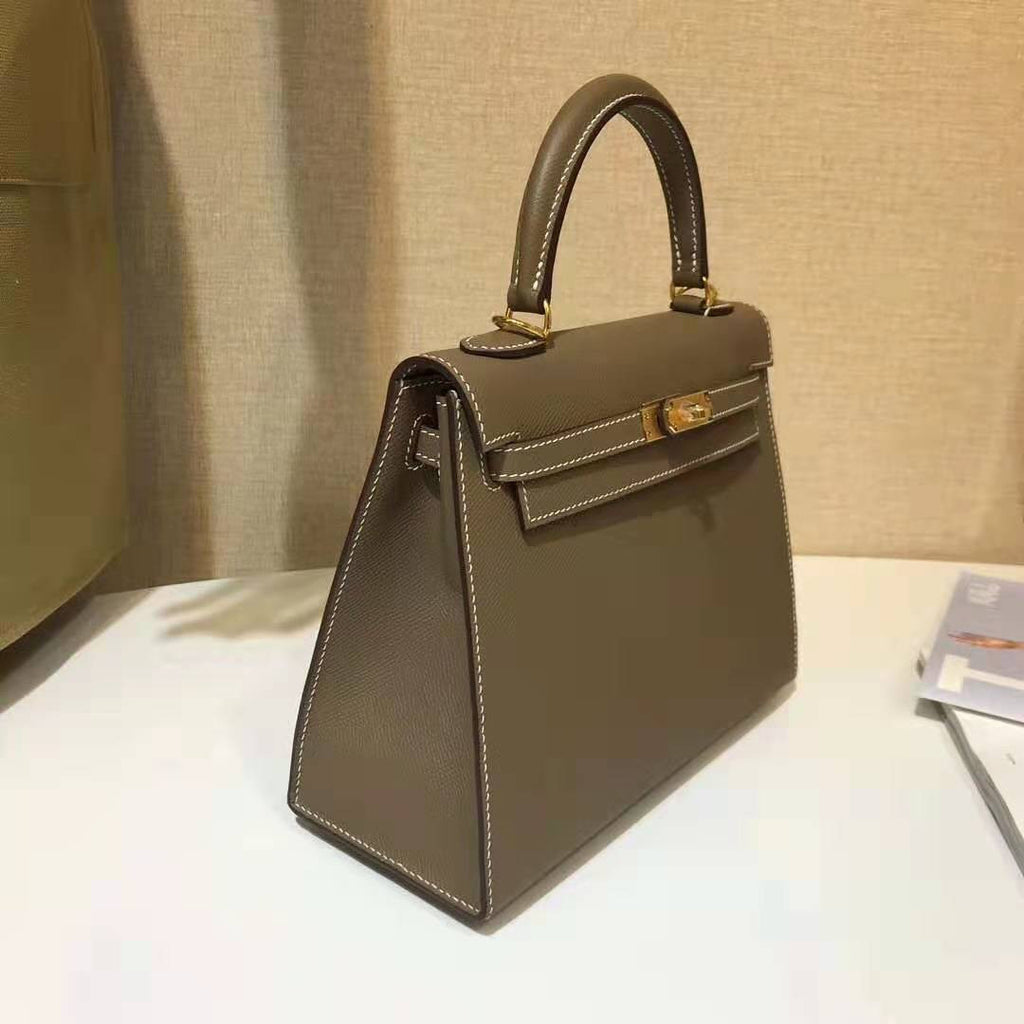Hermès Etoupe  Kelly 28  Epsom Gold Hardware