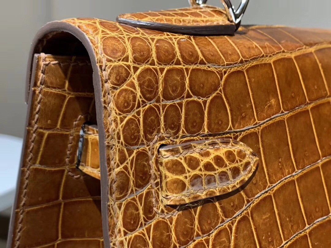 Hermes Fauve Porosus CROCODILE KELLY 28 WITH Palladium  HARDWARE