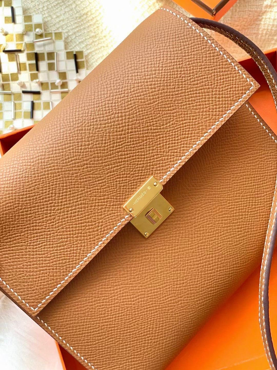 Hermes Clic 16 wallet Gold Epsom Leather With Gold Hardware