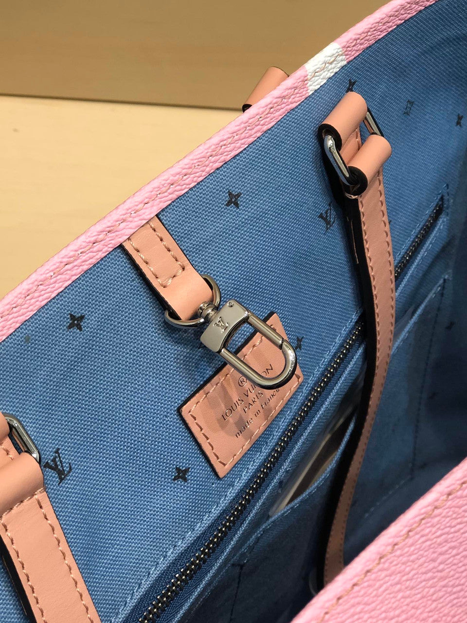 Louis Vuitton M45119 EXCLUSIVE - ONTHEGO GM