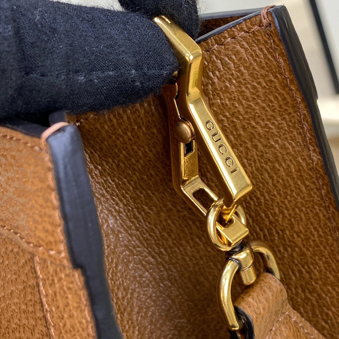 Gucci Diana small tote bag Brown