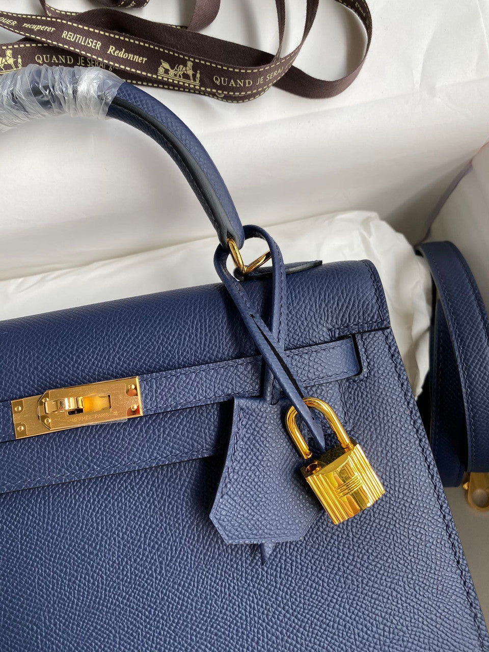 HERMES KELLY 28 SELLIER DEEP BLUE EPSOM GOLD HARDWARE