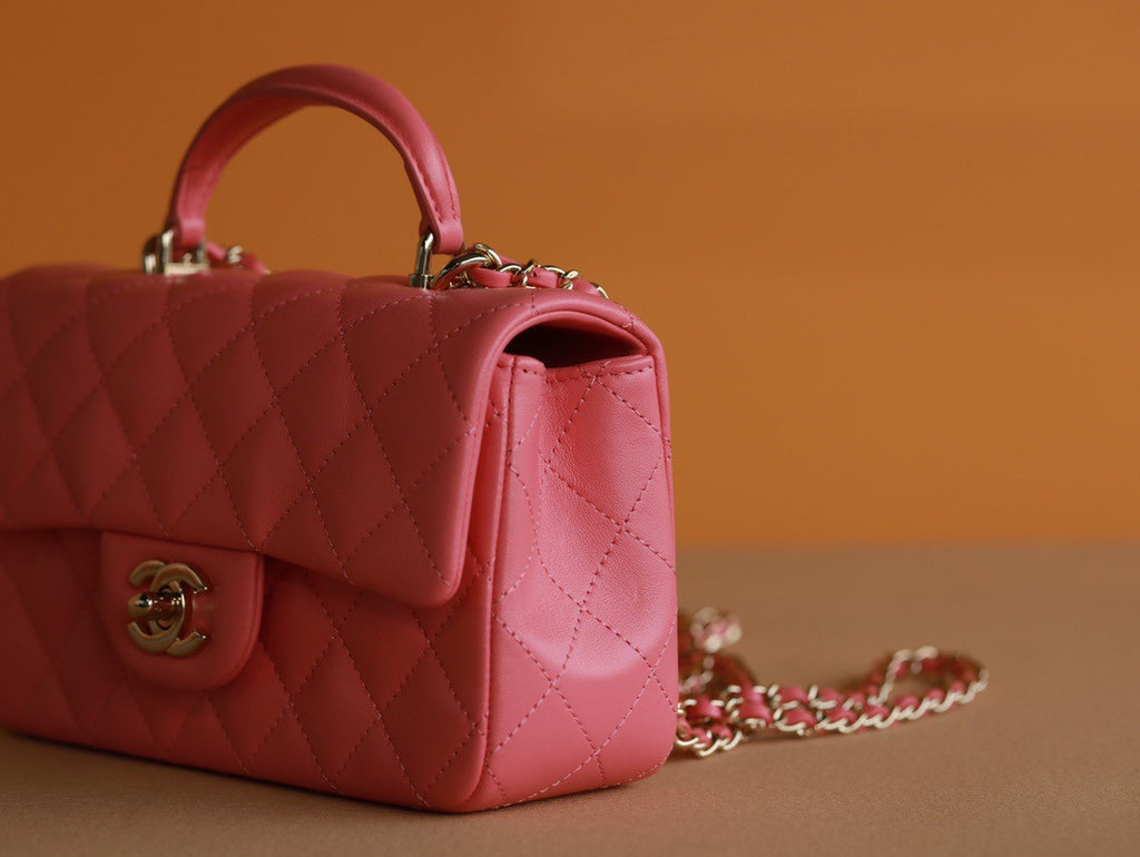 Chanel Fall-Winter 2022/23 Pre-Collection Pink MINI FLAP BAG WITH TOP HANDLE